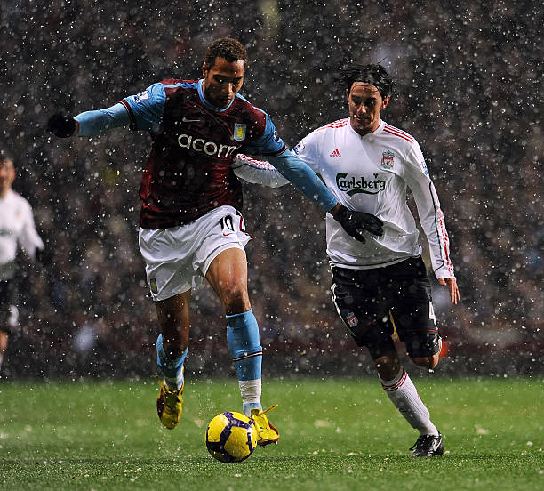 他依旧在深 他依旧在深